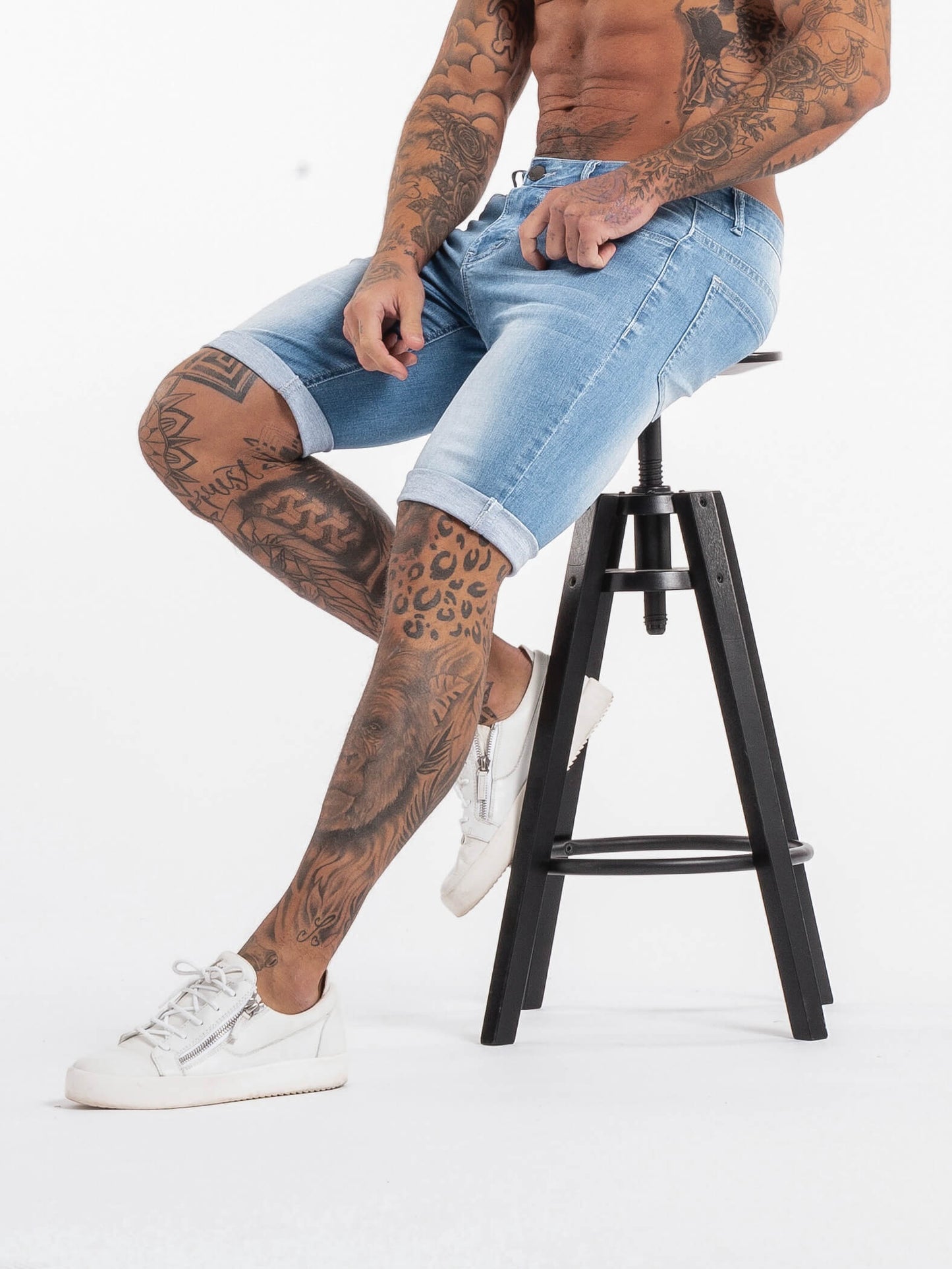 Stylish Michèllo jeans trousers and shorts in various sizes, colors, and styles for men, including class, ripped designs, and summer shorts.