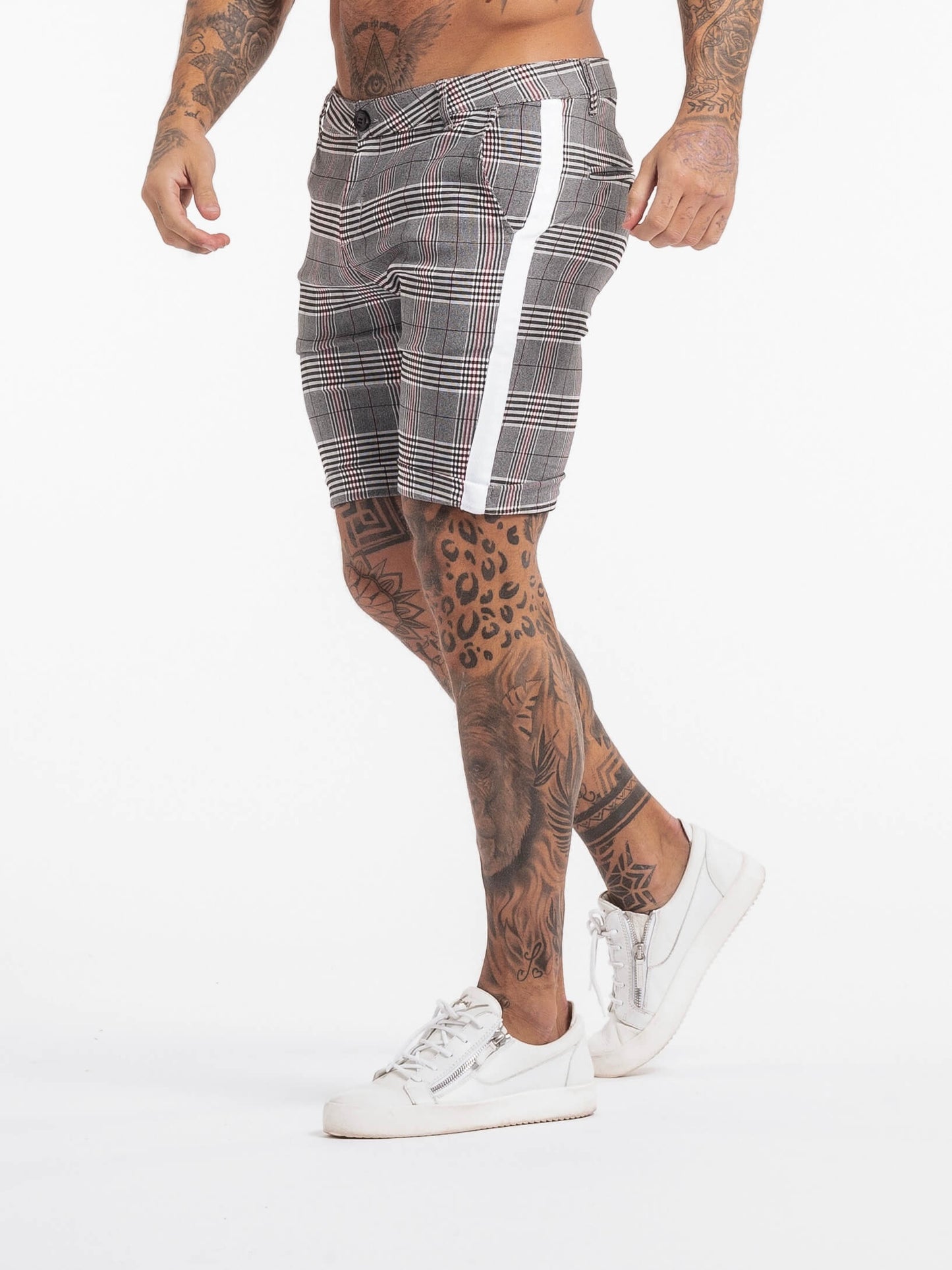 Stylish Michèllo jeans trousers and shorts in various sizes, colors, and styles for men, including class, ripped designs, and summer shorts.