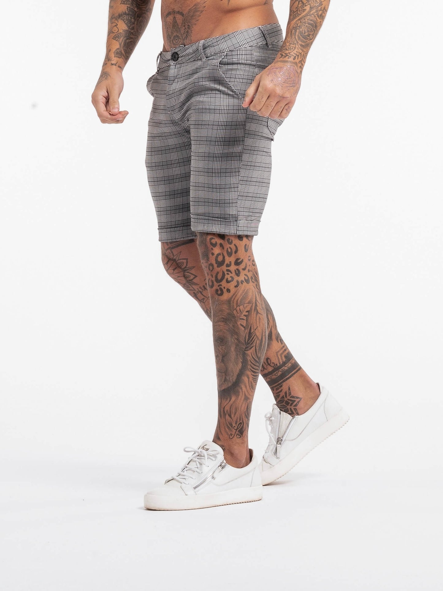 Stylish Michèllo jeans trousers and shorts in various sizes, colors, and styles for men, including class, ripped designs, and summer shorts.