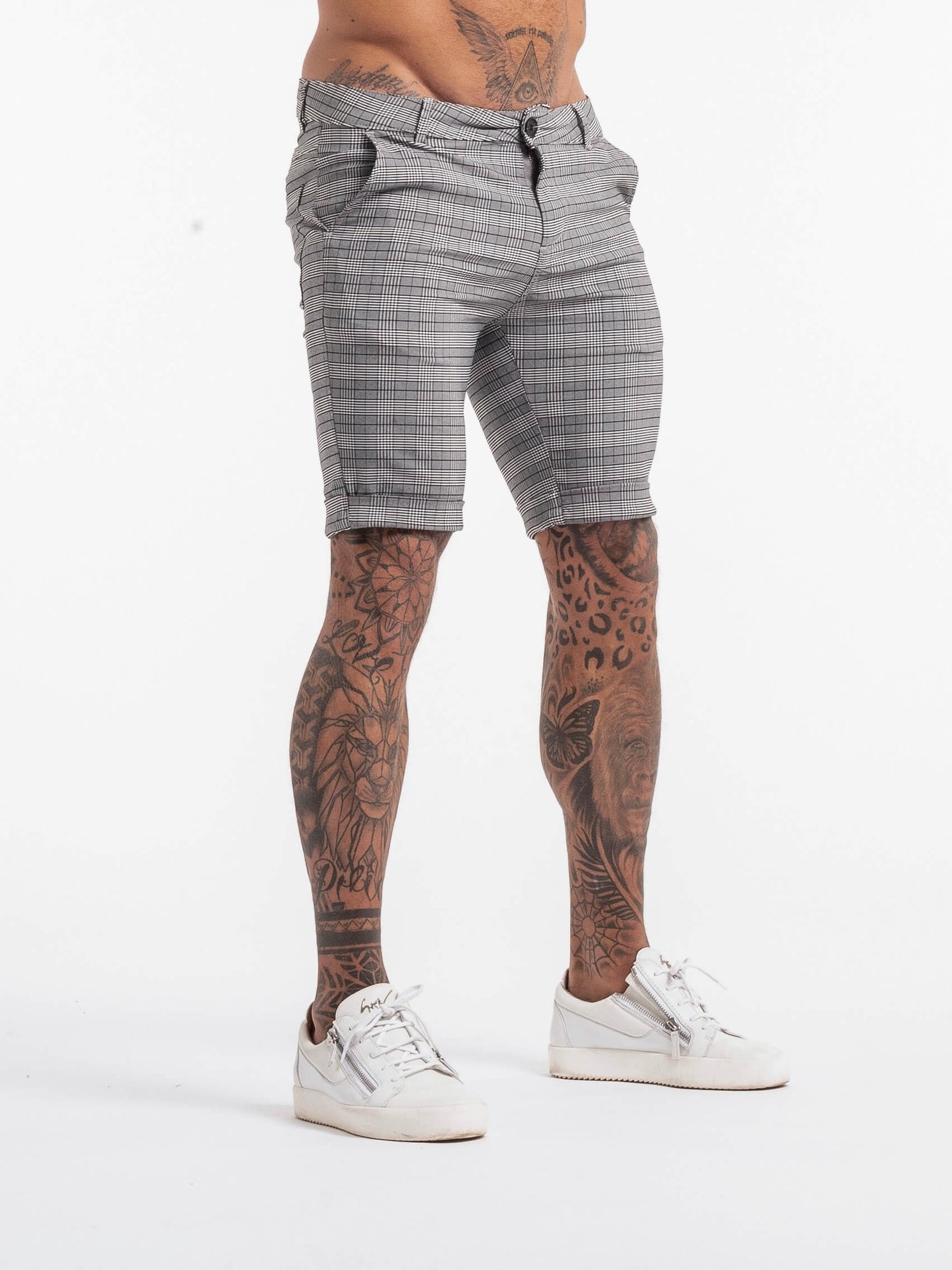 Stylish Michèllo jeans trousers and shorts in various sizes, colors, and styles for men, including class, ripped designs, and summer shorts.