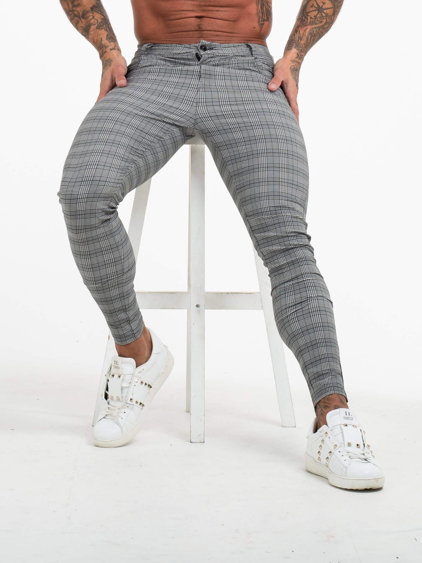 Stylish Michèllo jeans trousers and shorts in various sizes, colors, and styles for men, including class, ripped designs, and summer shorts.