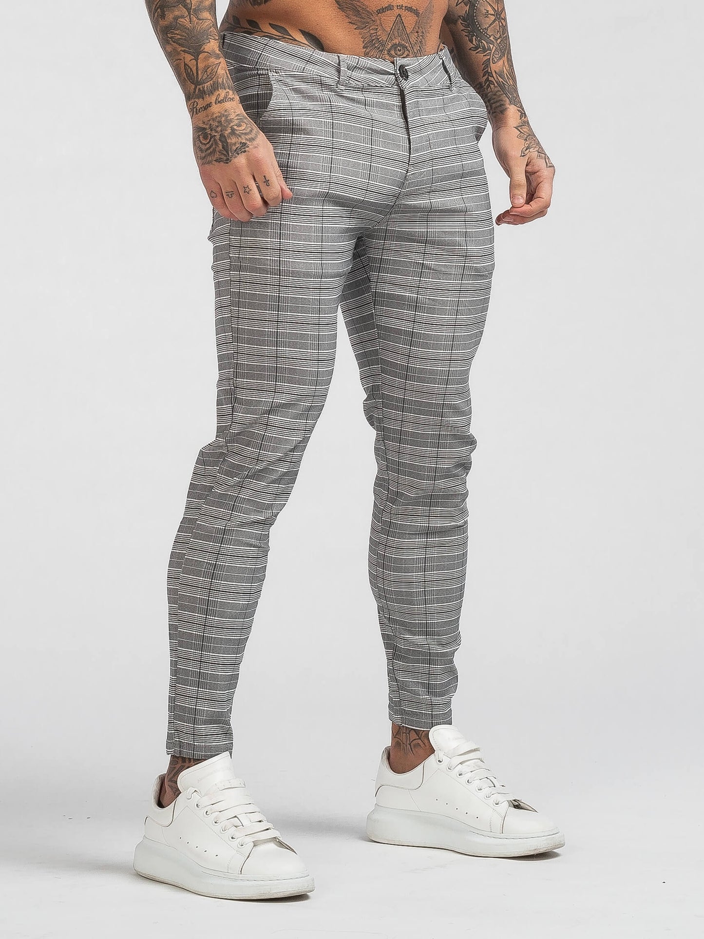 Stylish Michèllo jeans trousers and shorts in various sizes, colors, and styles for men, including class, ripped designs, and summer shorts.