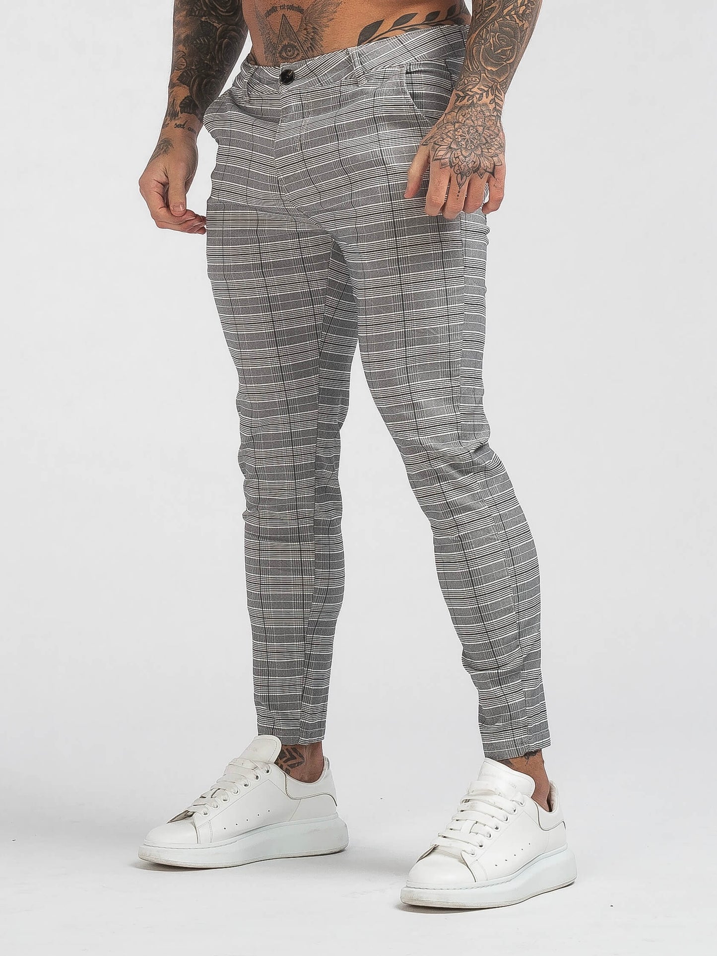 Stylish Michèllo jeans trousers and shorts in various sizes, colors, and styles for men, including class, ripped designs, and summer shorts.