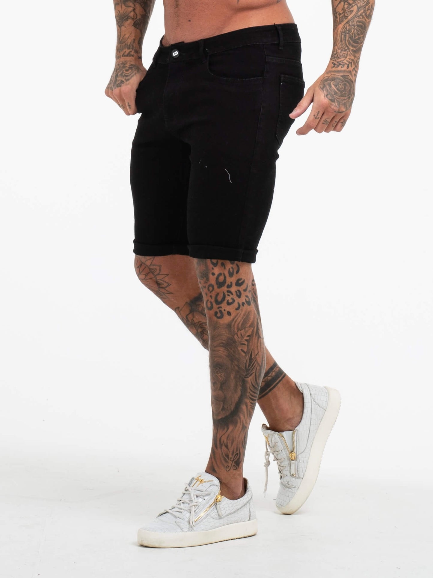 Stylish Michèllo jeans trousers and shorts in various sizes, colors, and styles for men, including class, ripped designs, and summer shorts.