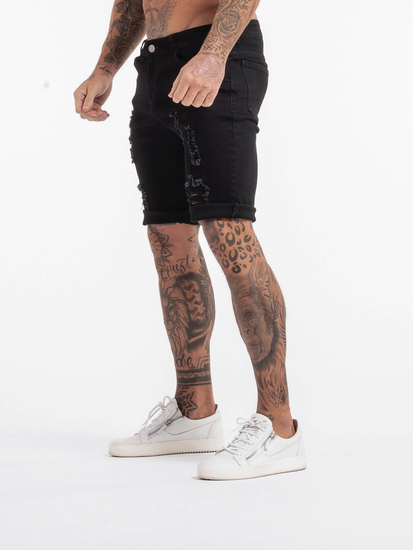 Stylish Michèllo jeans trousers and shorts in various sizes, colors, and styles for men, including class, ripped designs, and summer shorts.