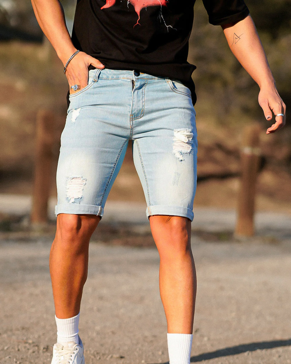 THE VITTORIO RIPPED DENIM SHORTS - LIGHT BLUE