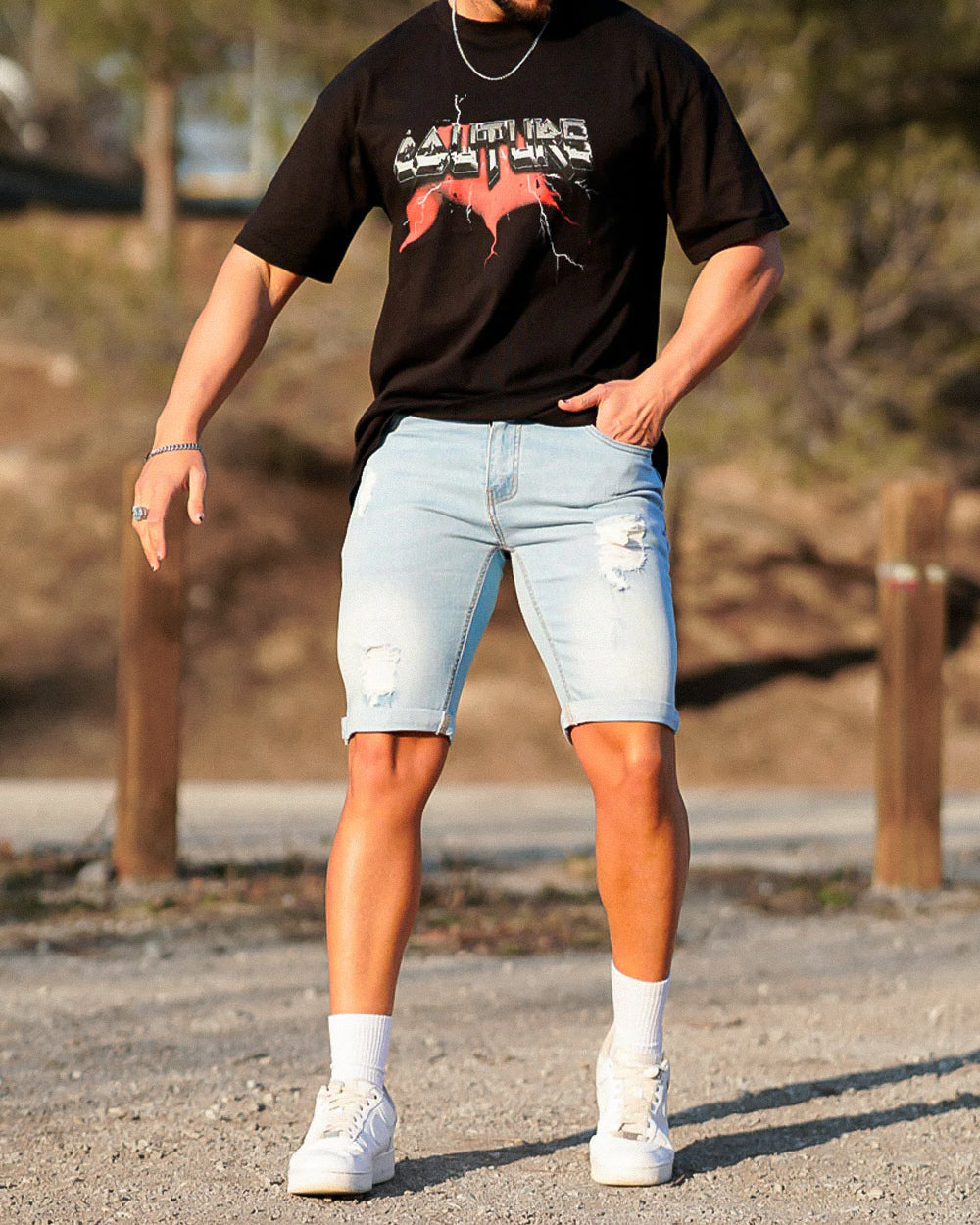 THE VITTORIO RIPPED DENIM SHORTS - LIGHT BLUE